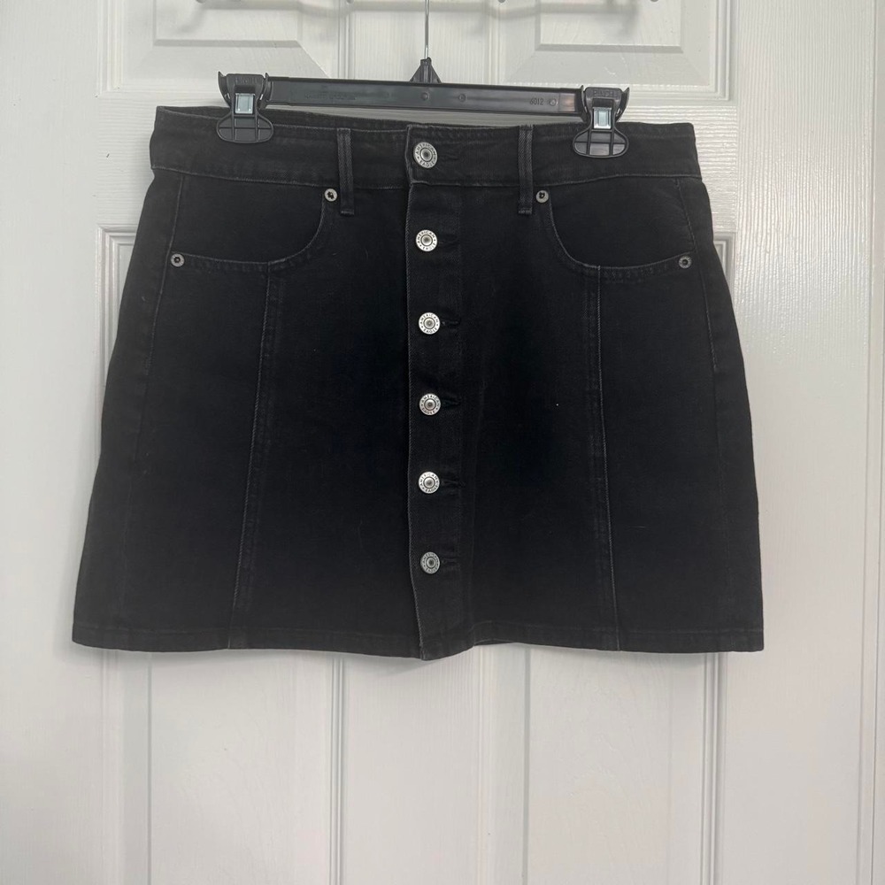 American Eagle Outfitters black denim skirt, size 8